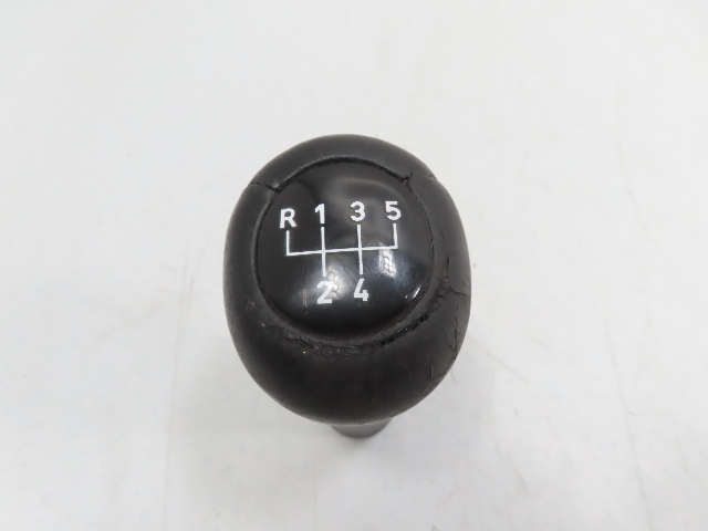 96 BMW Z3 E36 1.9L #1320 Shift Knob, Leather Black 5 Speed