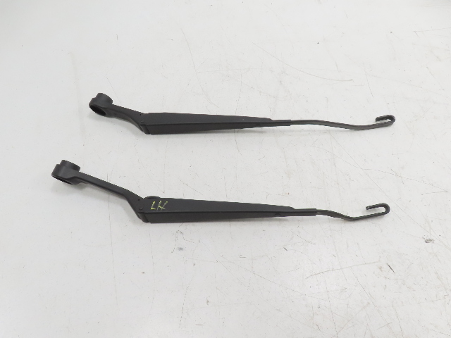 01 Mazda Miata NB2 #1321 Windshield Wiper Pair Left & Right
