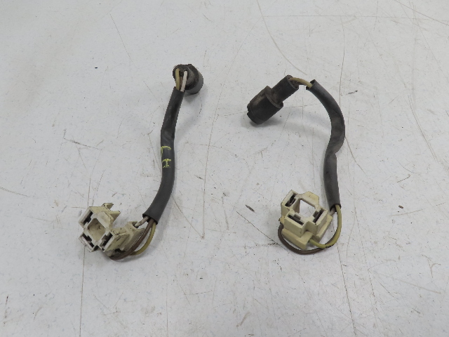 Porsche 944 Turbo 951 #1323 Wire Harnesss Pair Headlight Socket Plug Pegs
