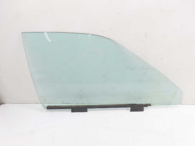 Porsche 944 Turbo 951 #1323 Glass, Door Window, Right Coupe 94454202401