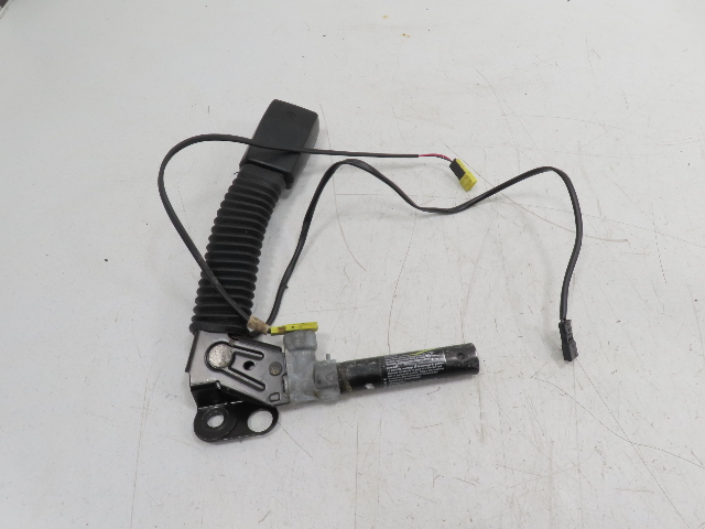 97 BMW Z3 E36 1.9L #1324 Seatbelt Tensioner Clip Buckle, Left 72118261651 96-97