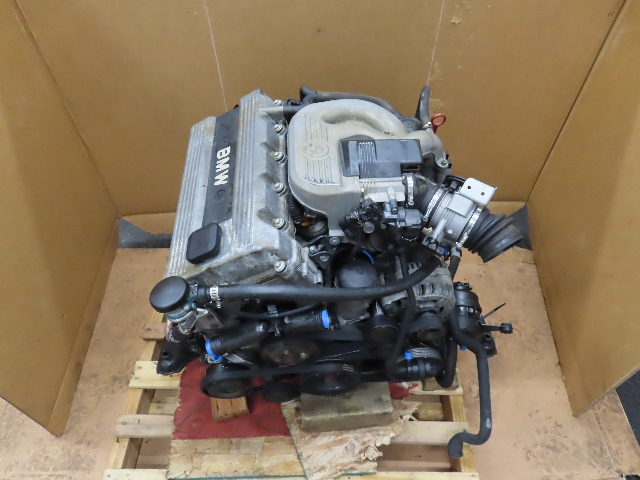 97 BMW Z3 E36 1.9L #1324 Engine Assembly, M44 4 Cylinder 1.9L