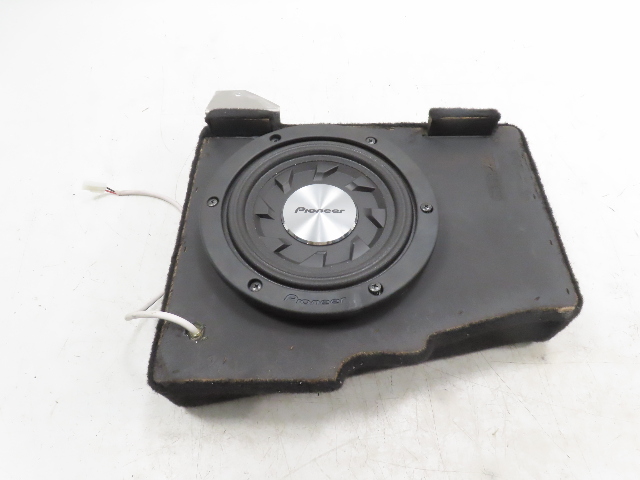 00 Bmw Z3 M #1327 Speaker, Subwoofer Pioneer Sound 500W TS-SW841D