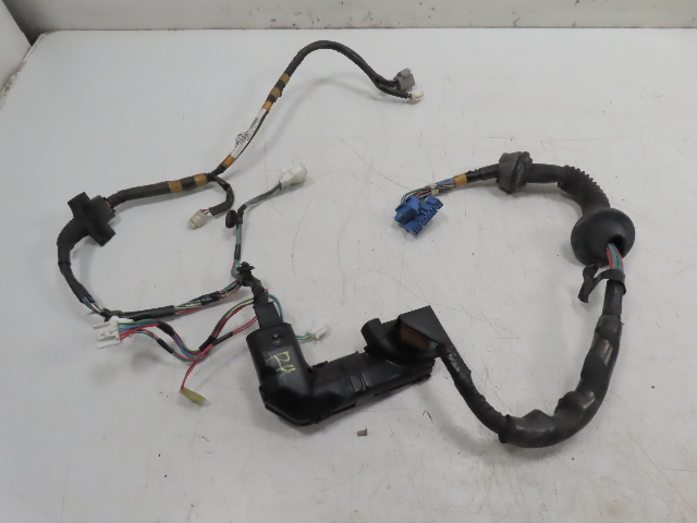 92 Lexus SC400 SC300 #1329 Wire Wiring, Door Plug Pigtail Connection Right 82151-24231