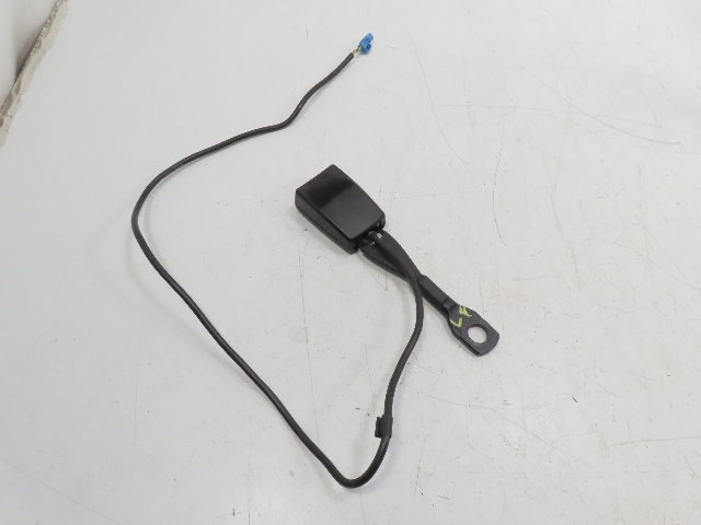 01 Porsche Boxster S 986 #1330 Seatbelt Buckle, Receiver Clip, Left Front 99680318305