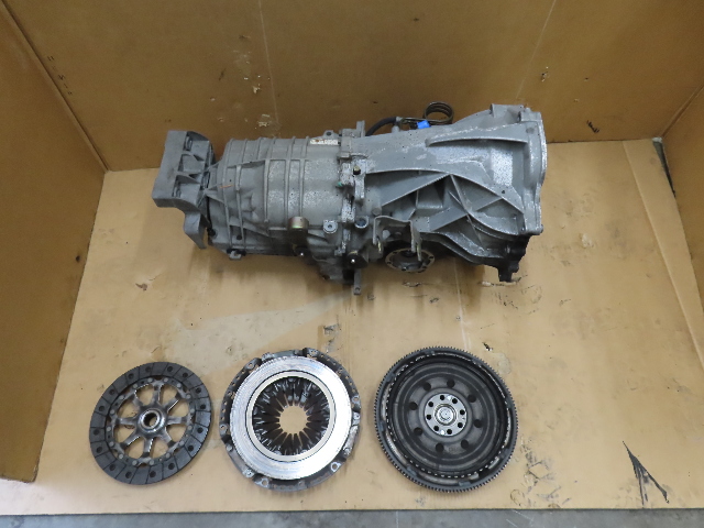 01 Porsche Boxster S 986 #1330 Transmission, Manual 6 SPD, G86.20 3.2L OEM 124K