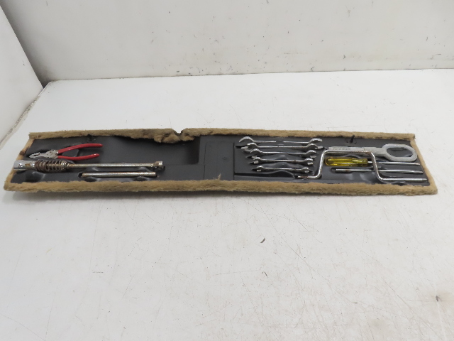 87 Porsche 928 S4 #1331 Tool Kit & Shelf Rear Hatch Genuine Complete 92855118106