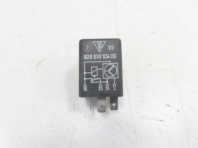87 Porsche 928 S4 #1331 Relay, Windshield Wiper Rear 92861810400
