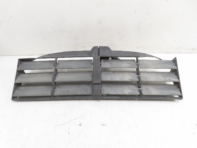 87 Porsche 928 S4 #1331 Air Intake, Grill Flap & Motor Front Bumper Vent 92857595101