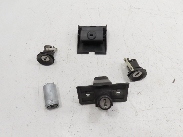 87 Porsche 928 S4 #1331 Lock Set, Ignition Door Trunk Glovebox (NO KEY)