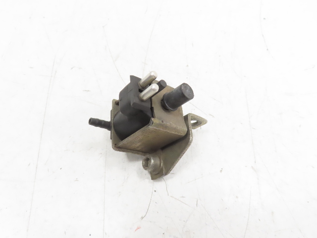 87 Porsche 928 S4 #1331 Vacuum Valve Change Over Diverter 91161812301