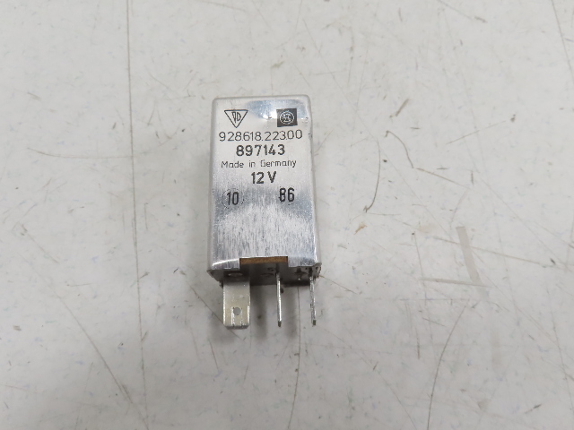87 Porsche 928 S4 #1331 Relay, Interference Suppressor Noise Choke 92861822300