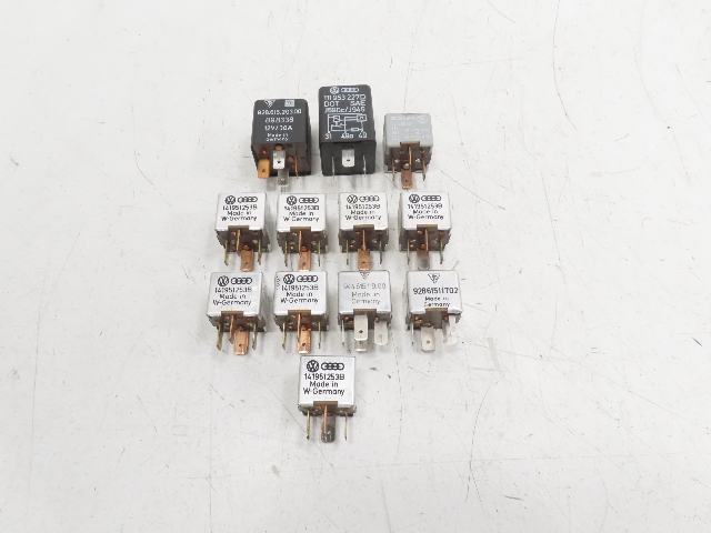 87 Porsche 928 S4 #1331 Relay, Set OEM 92861520300
