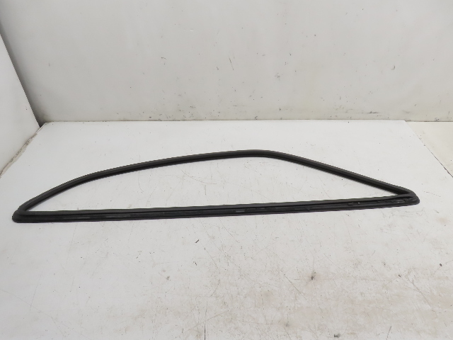 87 Porsche 928 S4 #1331 Seal, Rear Quarter Window Weatherstrip, Right