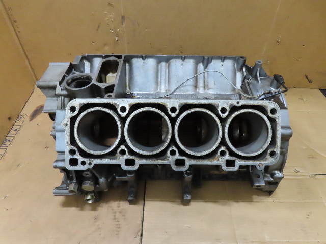 87 Porsche 928 S4 #1331 Engine block Crankcase Motor M28.42 V8 5.0L 9281011100R 92810190712