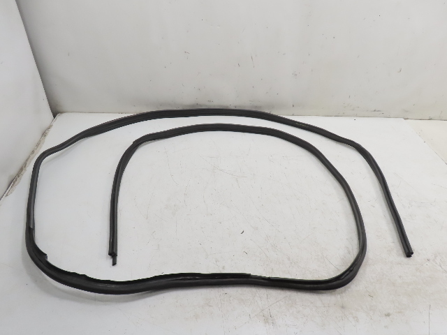 87 Porsche 928 S4 #1331 Seal, Rear Trunk Hatch Weatherstrip 92851212904