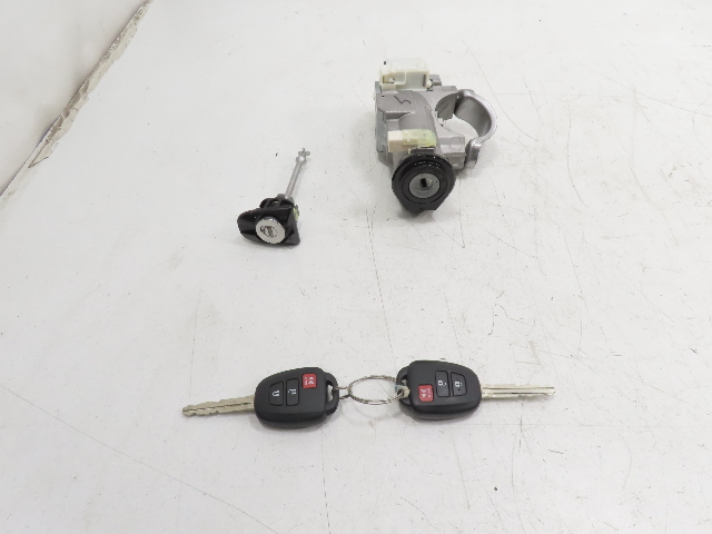23 Toyota Corolla Cross #1332 Lock Cylinder, Driver Door Left & 2 Keys Original OEM