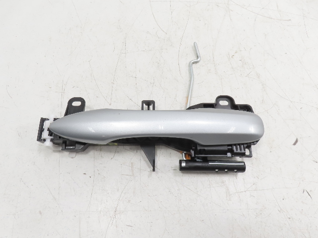 23 Toyota Corolla Cross #1332 Door Handle Assembly Exterior Front Right 