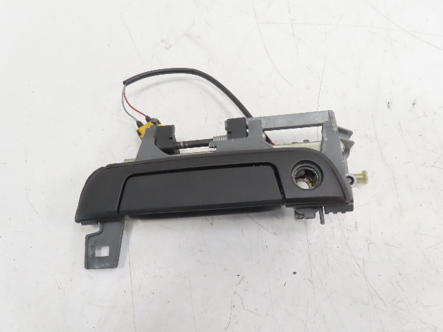 96 BMW Z3 E36 1.9L #1333 Door Handle, Exterior, Left