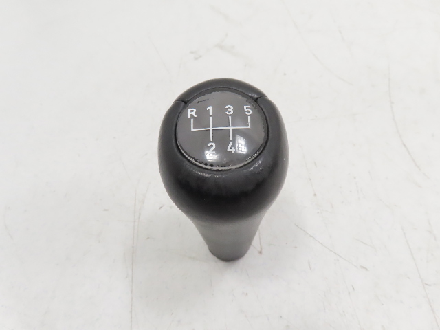 96 BMW Z3 E36 1.9L #1333 Shift Knob, Leather Black 5 Speed