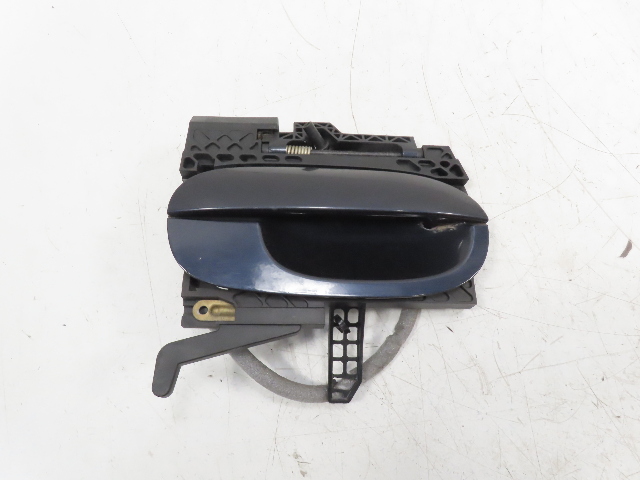 06 BMW Z4 E85 #1334 Door Handle W/ Bracket, Exterior Right