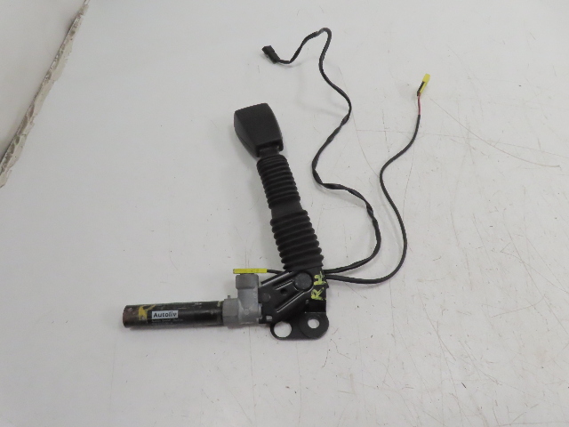 97 BMW Z3 E36 1.9L #1335 Seatbelt Tensioner Clip Buckle, Right 72118221014