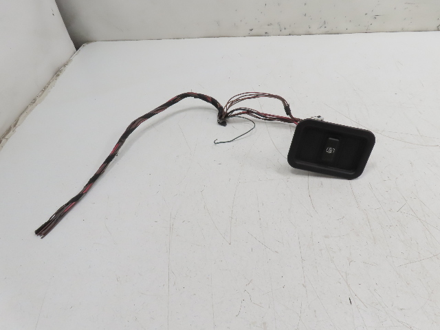 97 BMW Z3 E36 1.9L #1335 Switch, Hardtop Rear Defroster w/ Trim & Wire Plug 1376444
