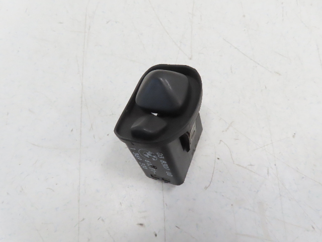 1988 BMW 325i E30 #1336 Switch, Power Mirror Master Adjust 61311369331