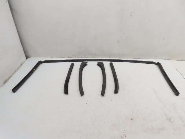1988 BMW 325i E30 #1336 Seal Set, Convertible Top Soft Top Center & Sides