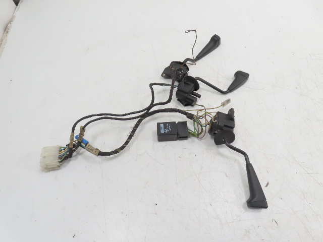 1988 BMW 325i E30 #1336 Switch Turn Signal Cruise & Washer Stack Combination