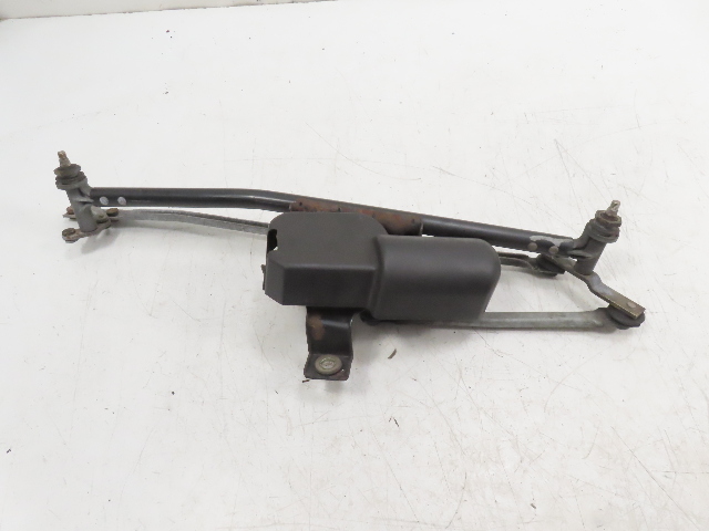 1988 BMW 325i E30 #1336 Windshield Wiper Motor & Regulator 0390241086