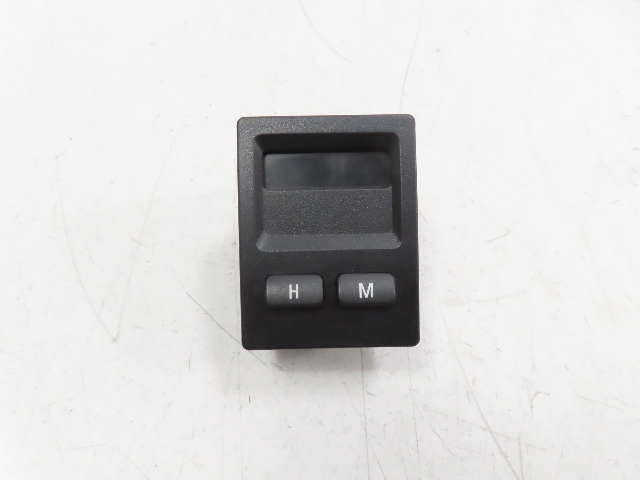 98 BMW Z3 E36 1.9L #1337 Clock, Digital, Center Console 62138400780