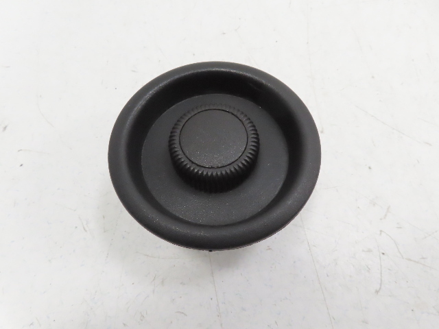 85 Porsche 928 S #1338 Interior Door Lock Rotary Knob Right 92853758502