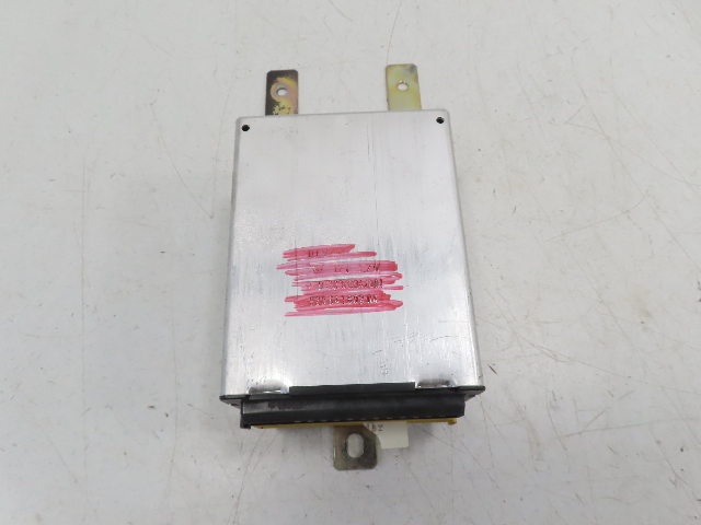 85 Porsche 928 S #1338 Module, Central Locking Indicator Control Unit 92864160204