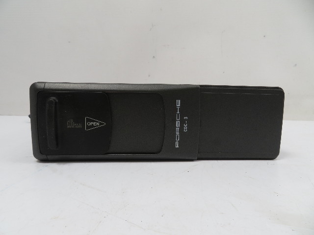 Porsche Boxster S 986 CD Changer, 6 Disc W/Magazine 99364513000