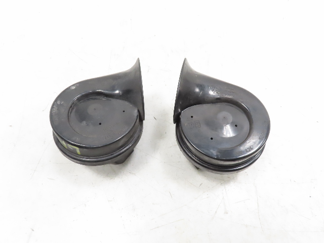 BMW Z3 E36 Horn Pair, Hella High & Low Pitch Honk 61338407730 61338407739