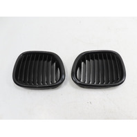 96 BMW Z3 E36 1.9L #1320 Grill Pair, Hood Kidney Aftermarket Black
