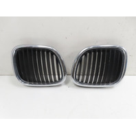 00 BMW Z3 E36 2.5L #1322 Grill Pair, Hood Kidney 51138397503 51138397504