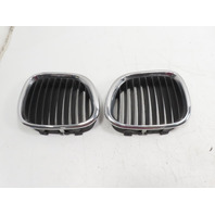 97 BMW Z3 E36 1.9L #1335 Grill Pair, Hood Kidney 51138397503 51138397504