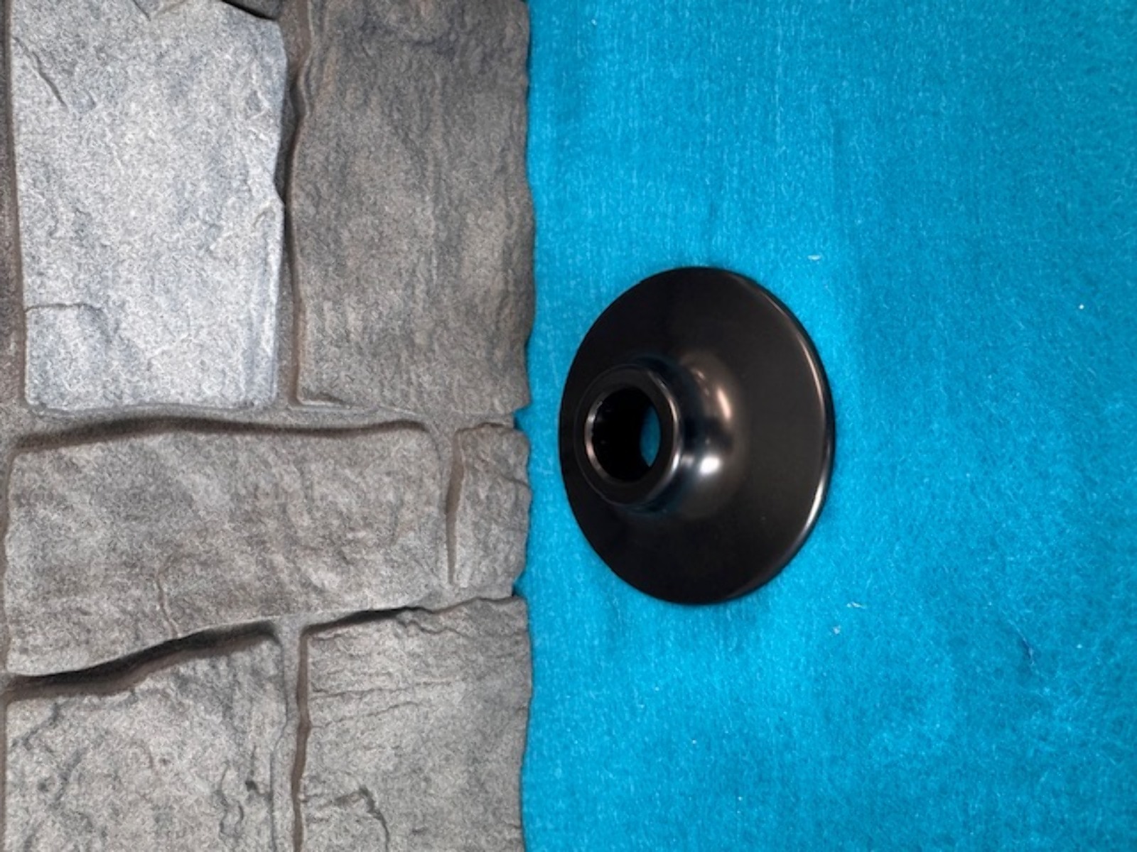 Dual Disc Front Black Wheel Hub Cap Cover Fit For Harley 2000-UP Touring FLH