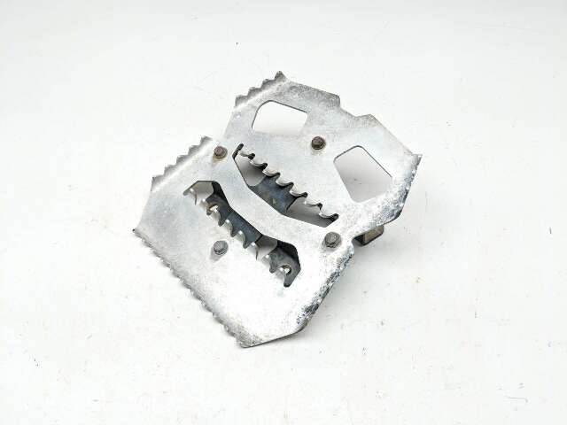 12 Can Am Outlander 800R X-MR Floorboard Foot Rest Mount Bracket