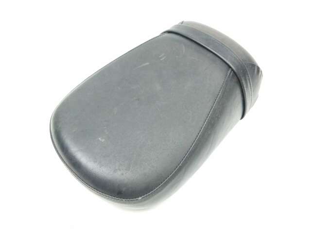 03 Kawasaki Vulcan 1500 Classic VN1500 Rear Passenger Seat