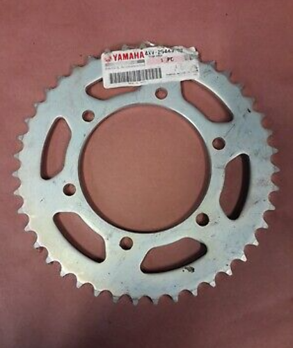 2000-2001 Yamaha YZF-R1 Driven Rear Sprocket 43T 4XV-25443-21 OEM
