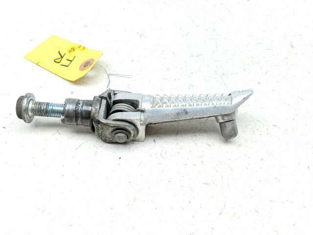 04 05 Suzuki GSXR 600 750 Front Driver Peg Rearset