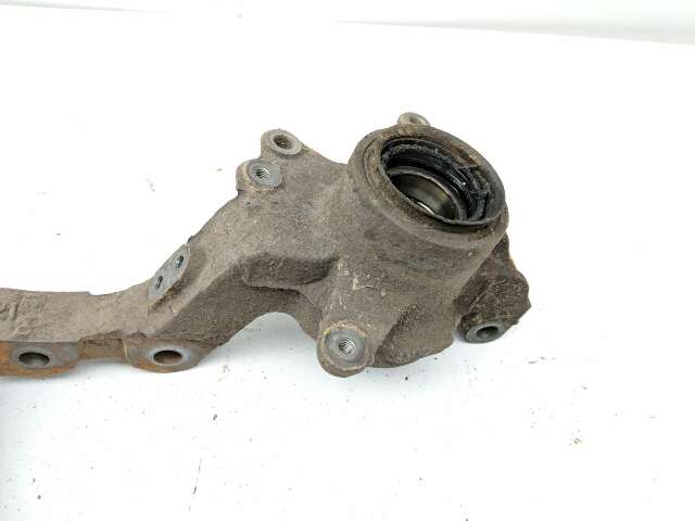 01 Yamaha Grizzly 600 Front Right Wheel Spindle Knuckle Carrier