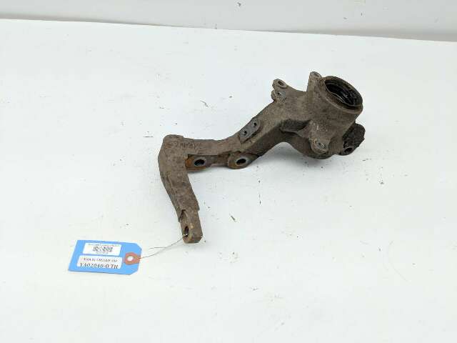 01 Yamaha Grizzly 600 Front Right Wheel Spindle Knuckle Carrier