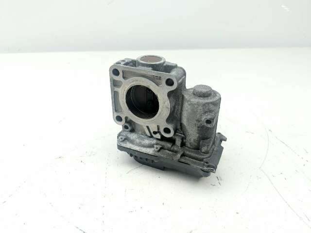 17 Triumph Bonneville T100 Throttle Body Bodies