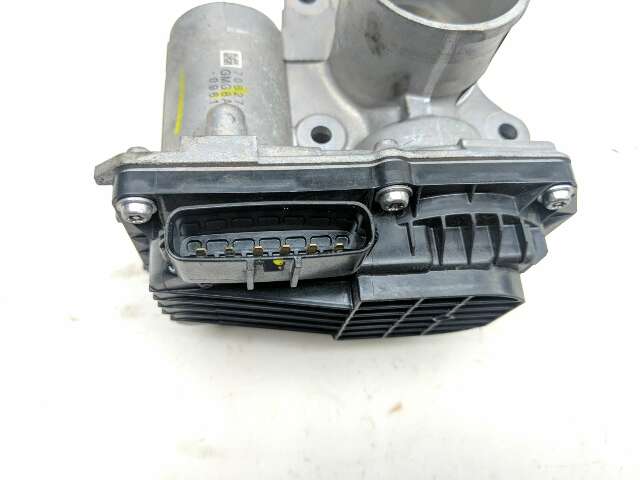 スター 18 Triumph Street Twin Throttle Body Bodies | eBay