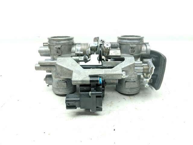 19 Kawasaki EJ800 W800 Cafe Racer Throttle Body Bodies