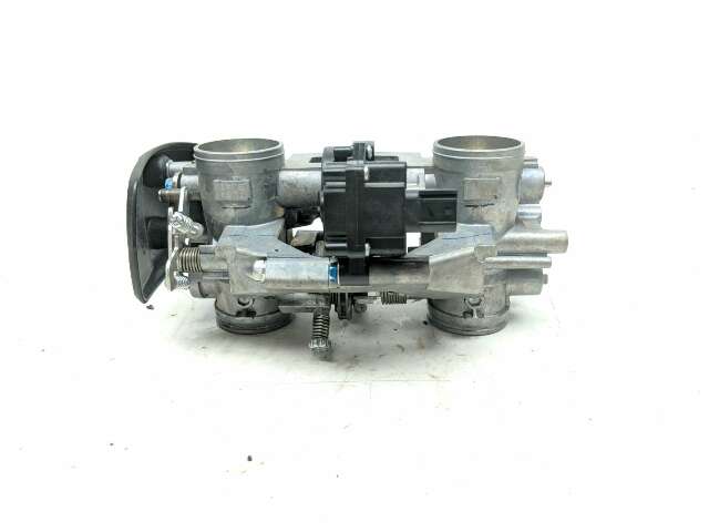 19 Kawasaki EJ800 W800 Cafe Racer Throttle Body Bodies